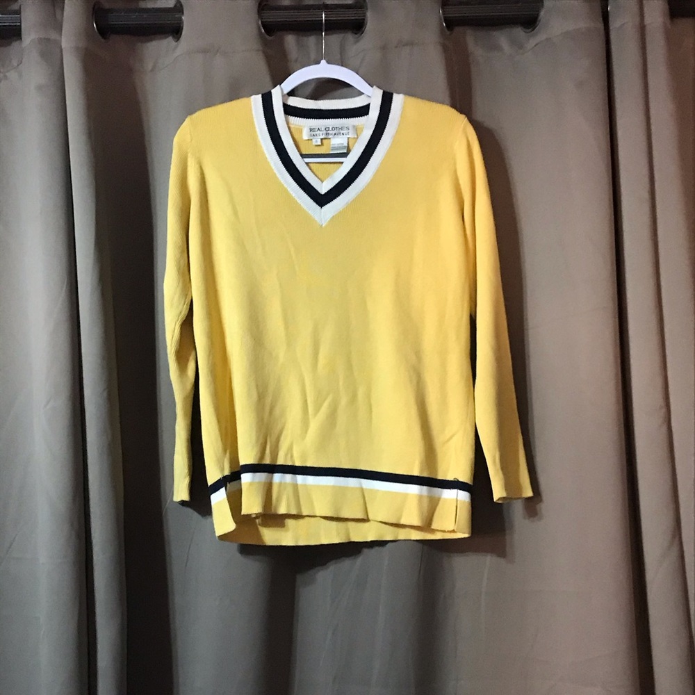 Sweater - Picture 2 of 3